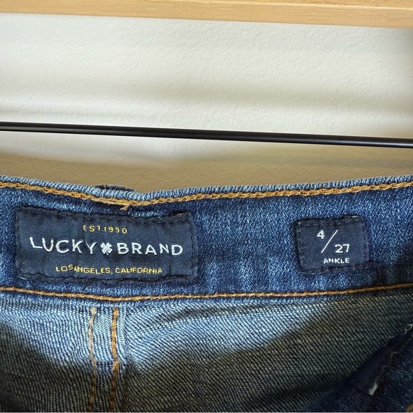 Lucky Brand Women's Easy Rider Dark Wash Basic Denim Blue Jeans Ankle Size 4 27 - Picture 3 of 6